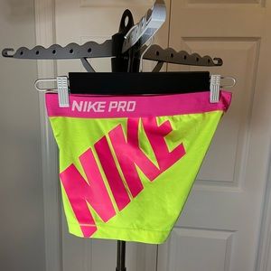 Nike Pro Shorts Bright awesome colours!